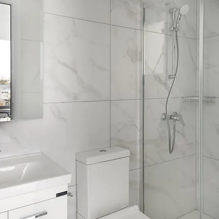 Phaedrus Living Opalia Residences Crystal Apartament